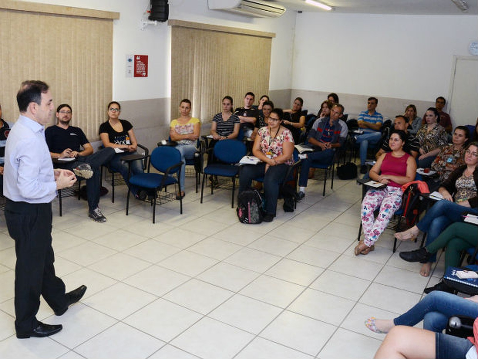 2015-09-28-curso-introduco-ao-servico-publico-ft-zaqueu-proenca-015-7.jpg