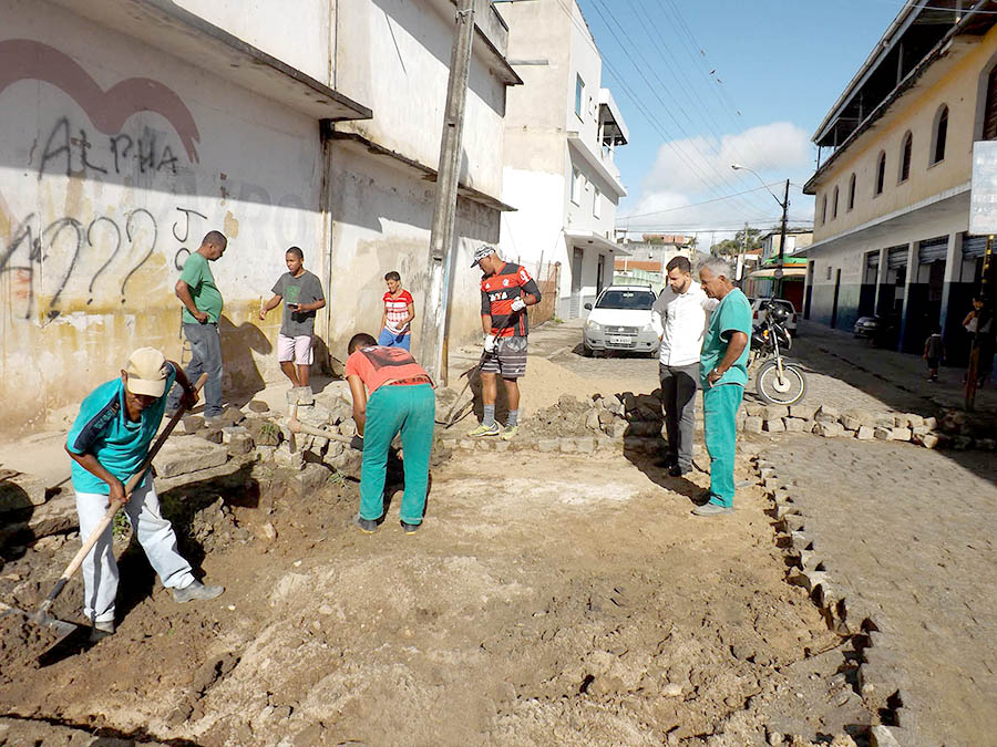 Prefeitura de Ibicara&iacute; mant&eacute;m opera&ccedil;&atilde;o Tapa Buracos na sede e nos distritos