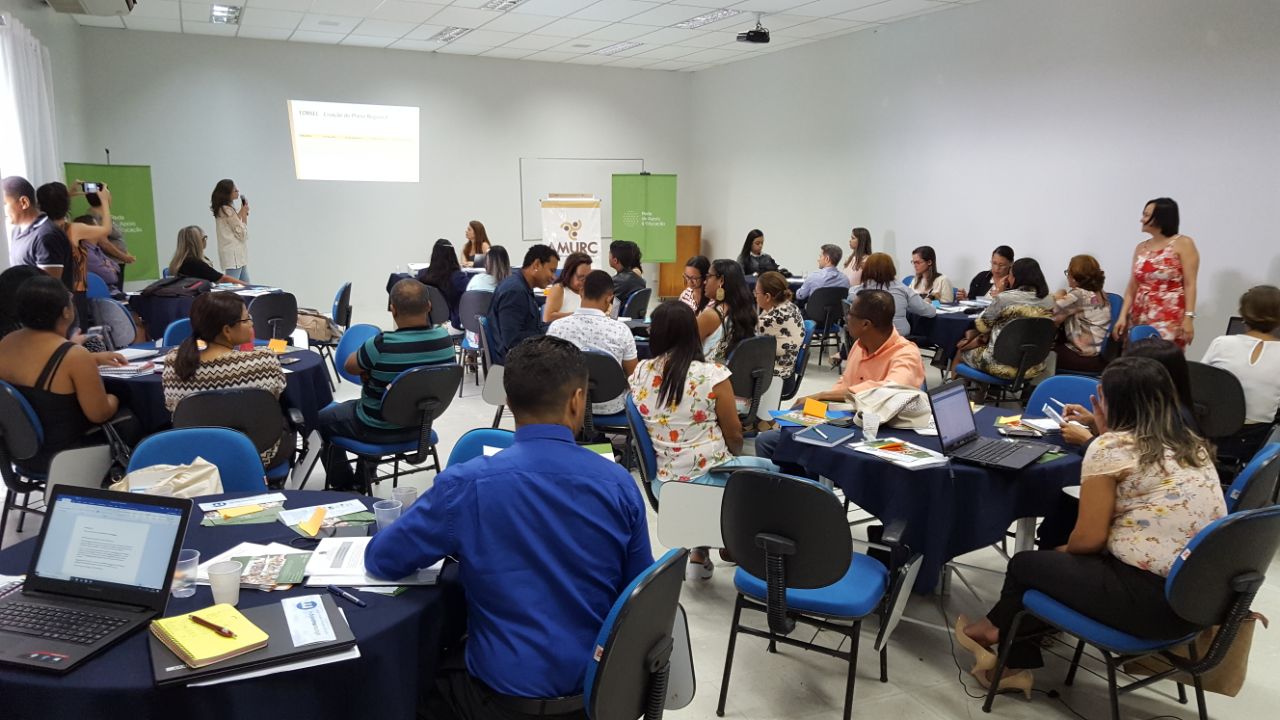 Secretários municipais no encontro do Forsec.jpeg