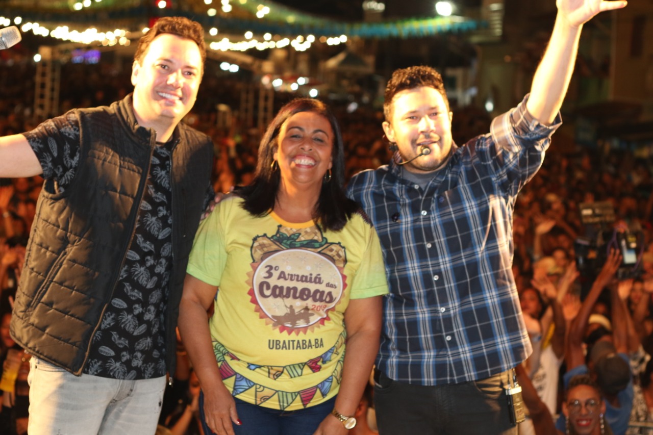 João Bosco e Vinicius com a prefeita Suka Carneiro - Wellis Martins.jpeg