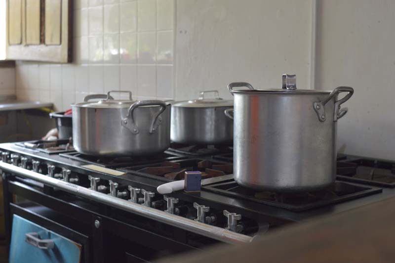 Cozinha - Abrigo Calor Humano. Crédito Vanderson Plínio.jpg