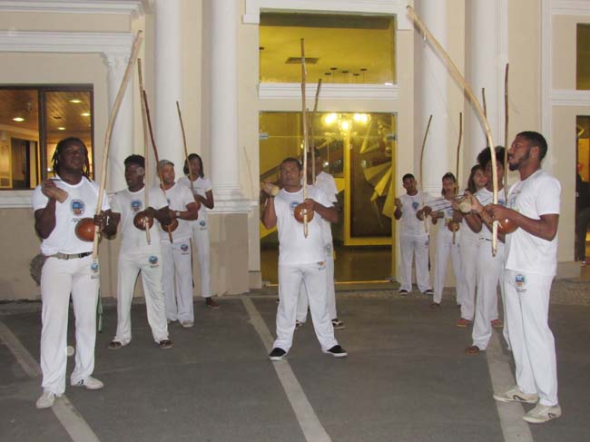Orquestra de Berimbaus tocou na abertura da Semana Jorge Amado em Ilheus. Foto Secult Ilheus 2